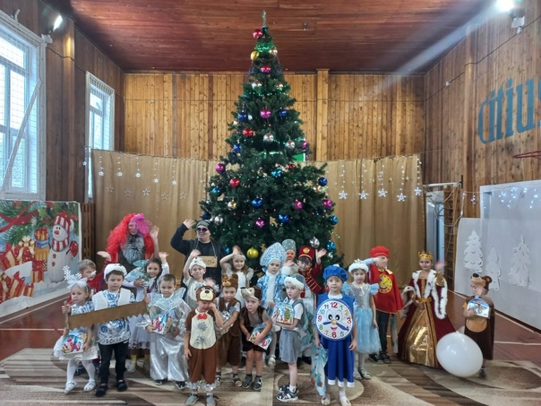 Новогодний утренник в дошкольных группах..